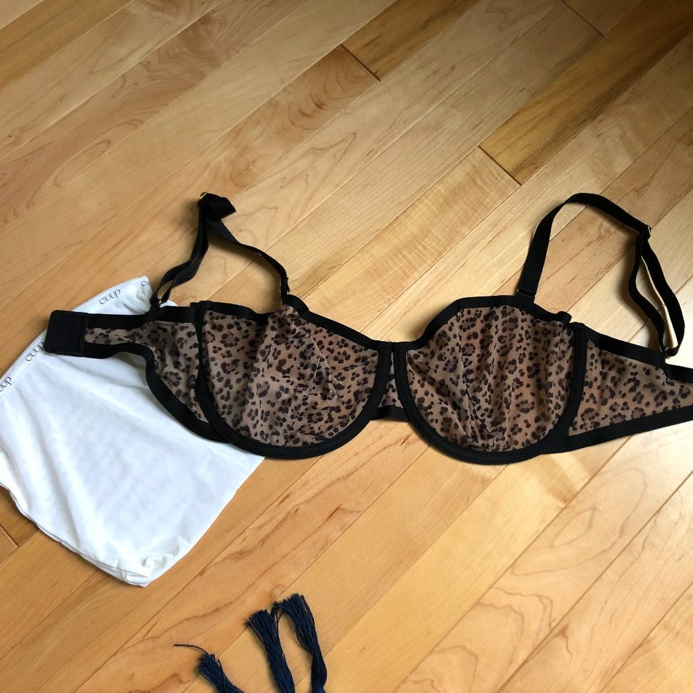 CUUP The Balconette Leopard Bra 32G and Washing Bag